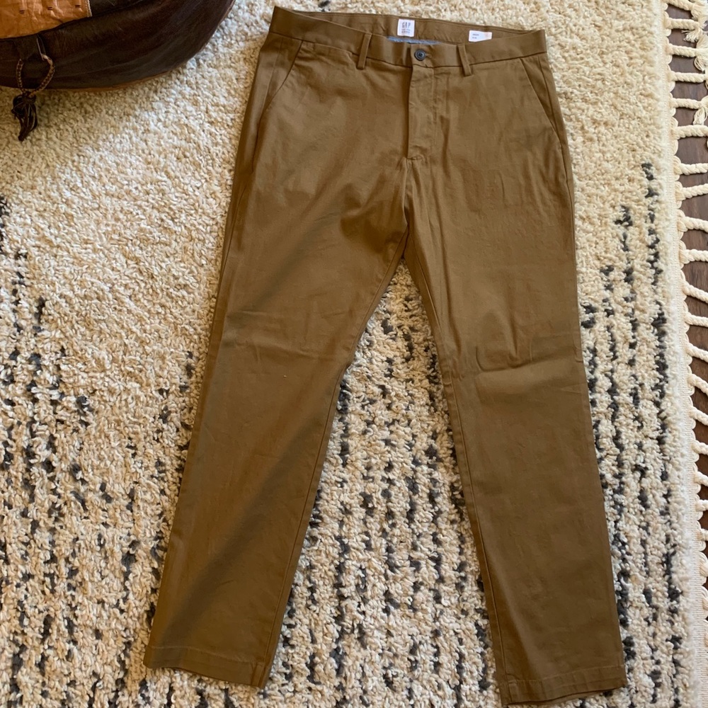 Gap slim fit khakis